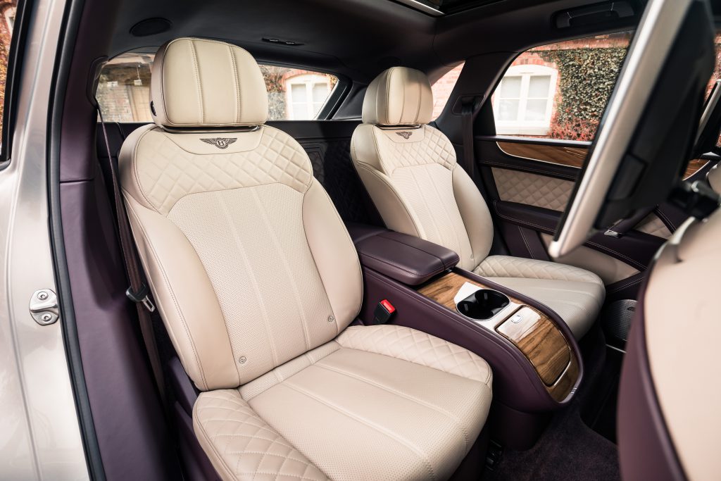 Bentley Bentayga - Hybrid (interior)