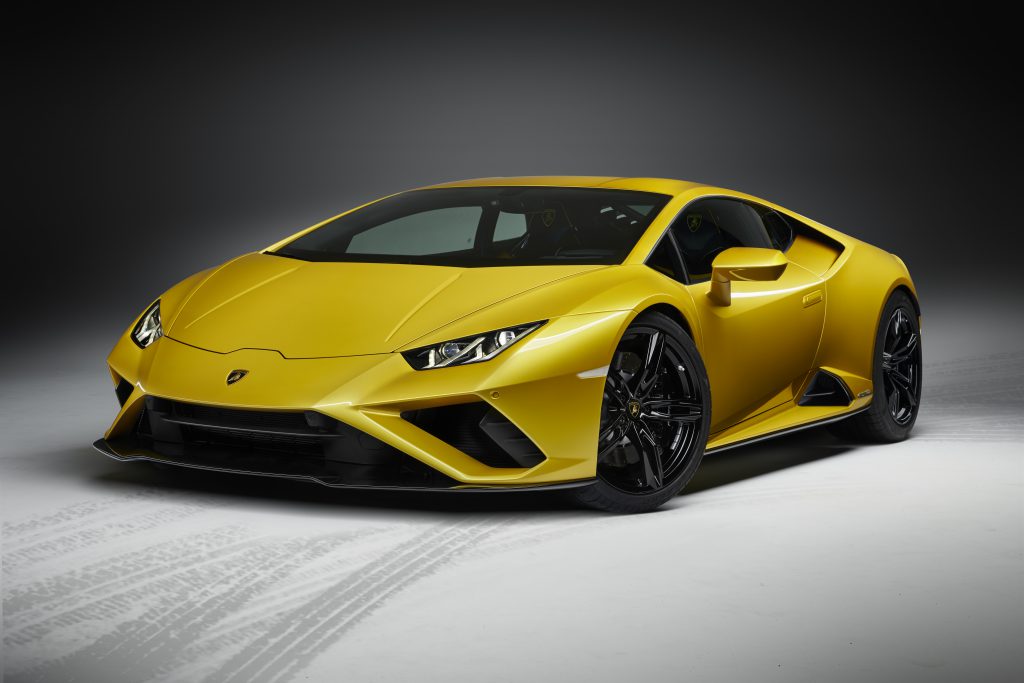  fot. Lamborghini Huracan RWD  
w dedykowanym kolorze - Giallo Belenus 